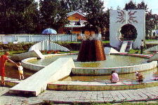 Детский парк в Володарском районе.